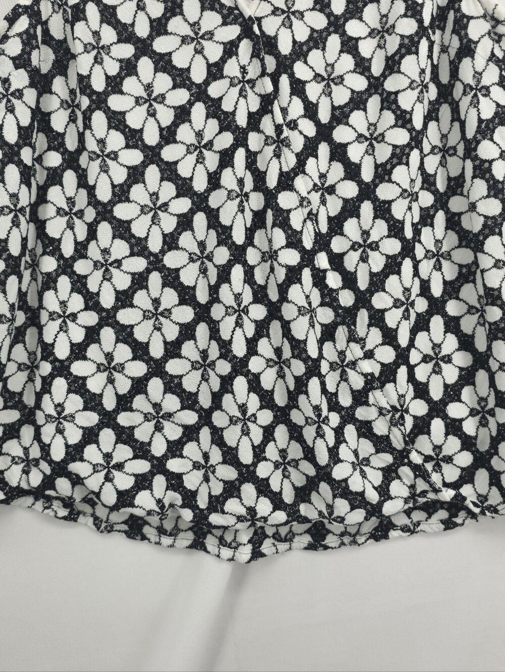 Anthropologie Maeve Embroidered Lace Floral Faux Wrap Blouse Top Size 6 - Picture 8 of 14